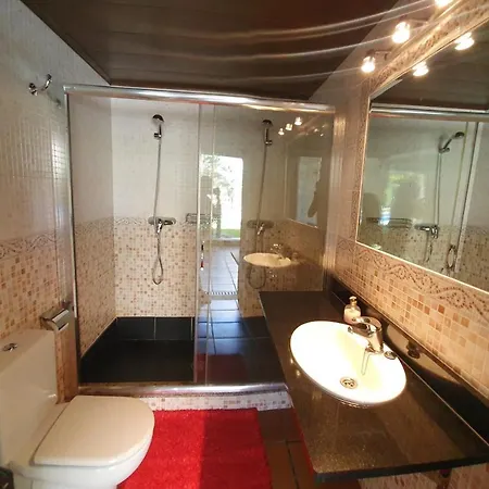 Sinas Villa